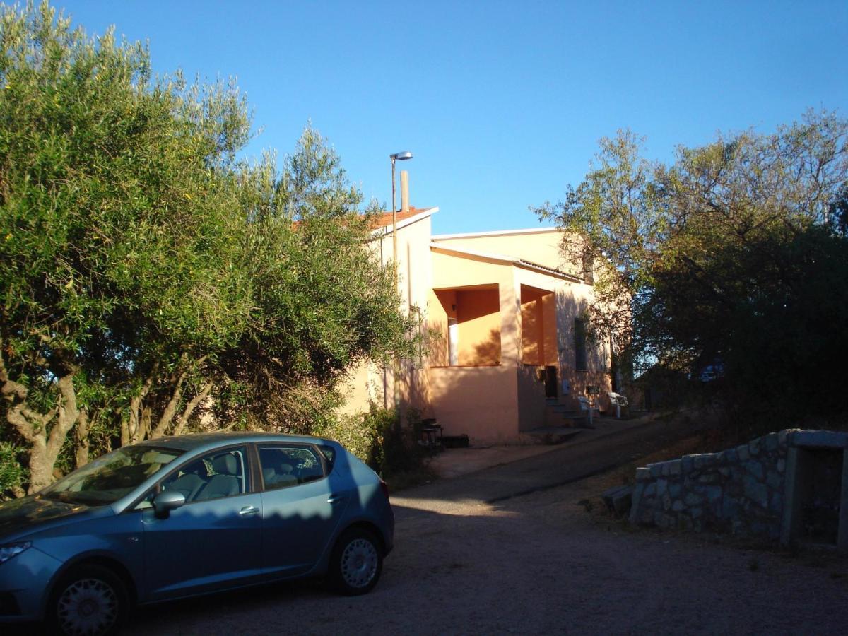 Casa Vacanza Costa Rossa Vista Mare Trinita d'Agultu e Vignola Exterior photo